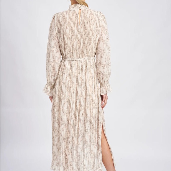 EN SAISON Ever Pleated Cream Waist Tie Ruffle Collar Dress Leopard size M - Picture 4 of 10